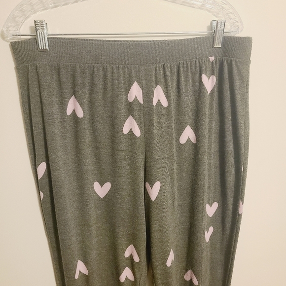 Sonoma | Women's Gray Fleece Joggers With Pink Hearts (Size Large) - Picture 3 of 9